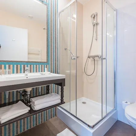 Hotel La Prima Fashion 4*