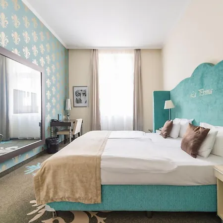 Hotel La Prima Fashion