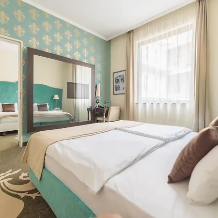 Hotel La Prima Fashion