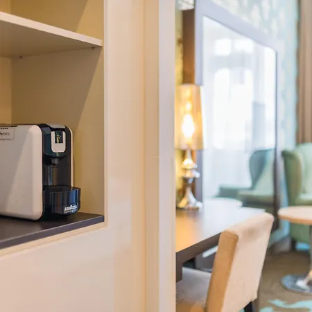 La Prima Fashion Hotel 4*