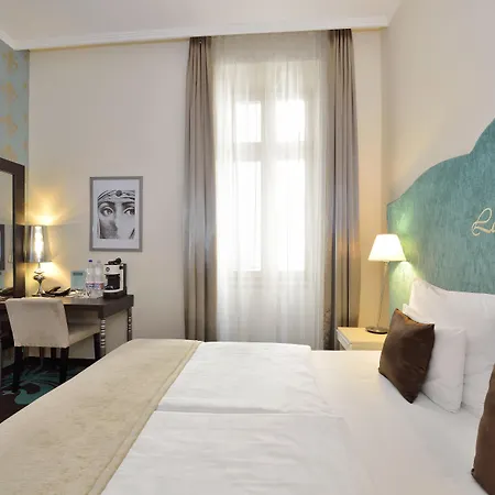 Hotel La Prima Fashion Budapest