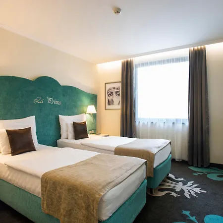 La Prima Fashion Hotel 4*