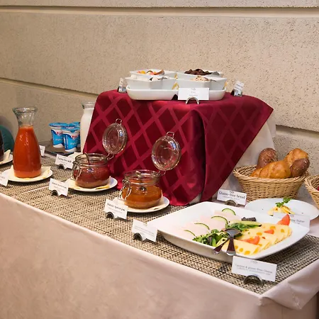 La Prima Fashion 4* Budapest