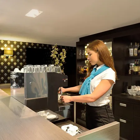 La Prima Fashion Hotel