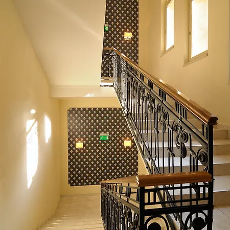 La Prima Fashion Hotel 4*