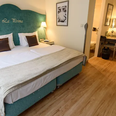 La Prima Fashion Budapeste