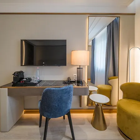 Hotel La Prima Fashion 4*