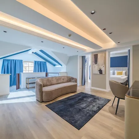 La Prima Fashion Hotel 4*
