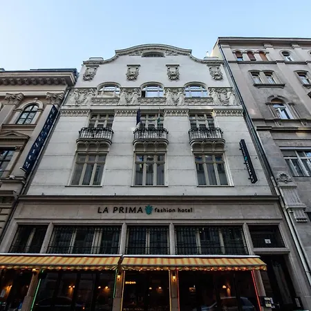 La Prima Fashion Budapest
