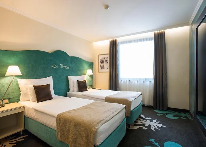 La Prima Fashion Hotel 4*