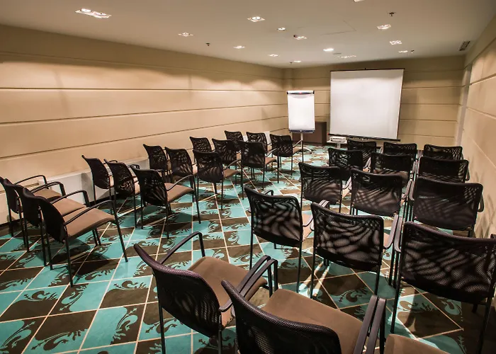 Hotel La Prima Fashion 4*