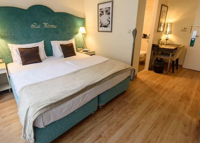 La Prima Fashion Budapest