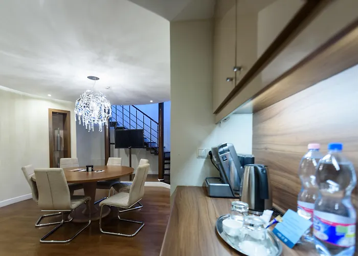 Hotel La Prima Fashion 4*