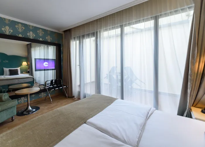 La Prima Fashion Hotel 4*