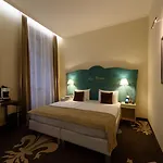 布达佩斯拉普力马时尚酒店 酒店 布达佩斯