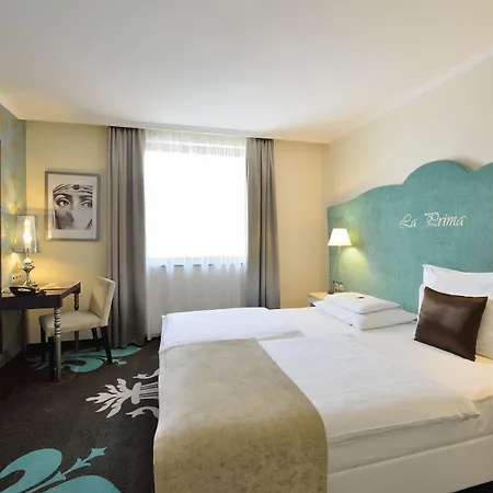 La Prima Fashion Hotel