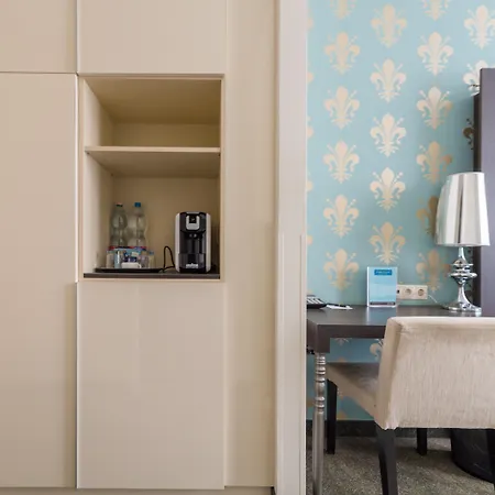 La Prima Fashion Hotel 4*